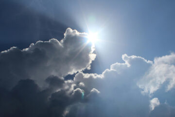 FI - The Light Shines in the Darkness