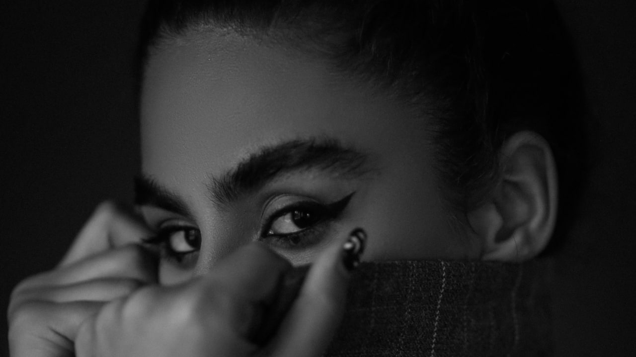 FI - Fix Not Your Eyes on What Is Seen