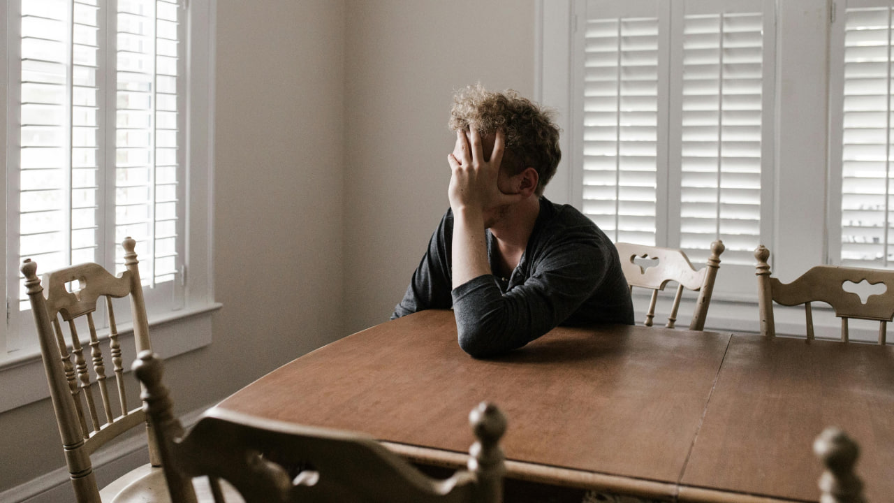 FI - Anxiety Weighs Down the Heart