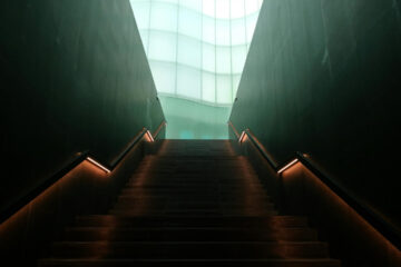 FI - The Path of Life Leads Upward for the Prudent