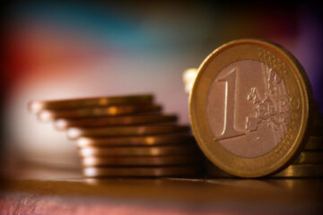FI - Wealth Attracts Many Friends